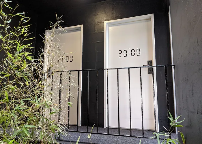 Soya On Davis Apartment Hotel