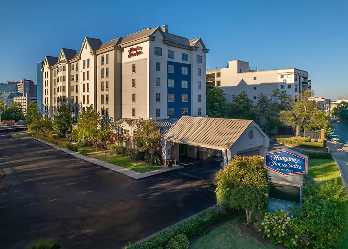 Hampton Inn & Suites -Vanderbilt-Elliston Place