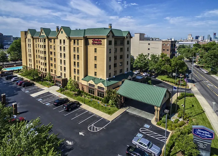 Hampton Inn & Suites -Vanderbilt-Elliston Place