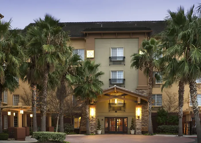 Larkspur Landing Extended Stay Suites