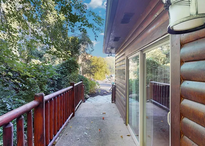 Villa: Black Bear Hideaway Cabin