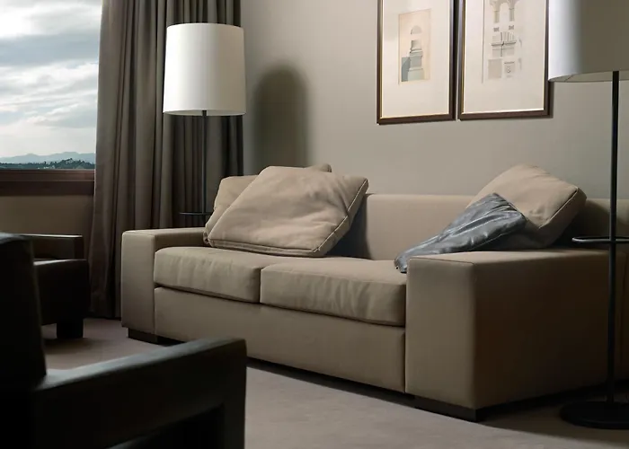 Resort: Njv Athens Plaza