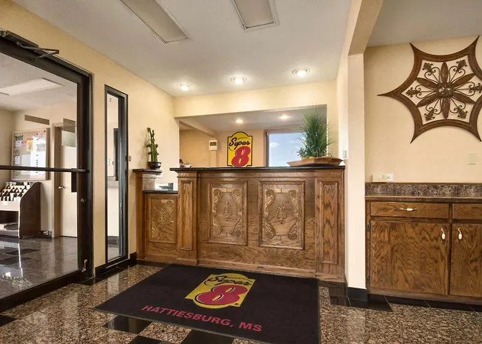 Super 8 By Wyndham Hattiesburg North - University Area