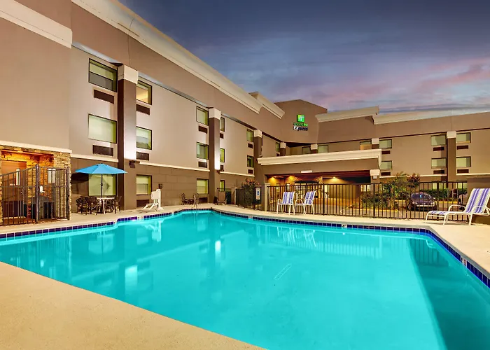 Holiday Inn Express Nashville W-I40 By Ihg