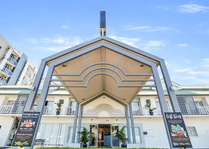 Family Hotel: Coral Tree Inn