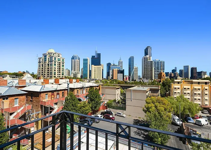 Melbourne Carlton Central Apartment Official