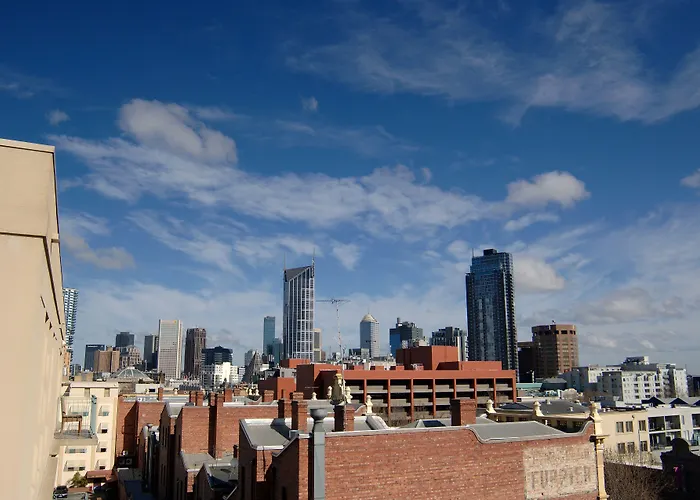 Melbourne Carlton Central Apartment Official