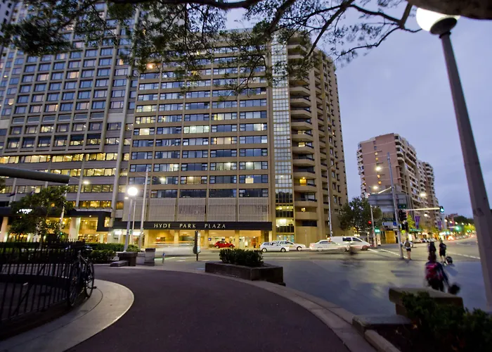 Oaks Hyde Park Suites