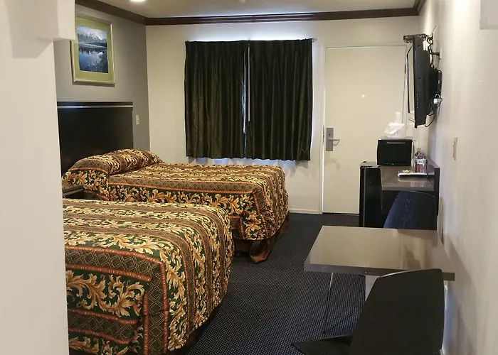 Starlight Inn