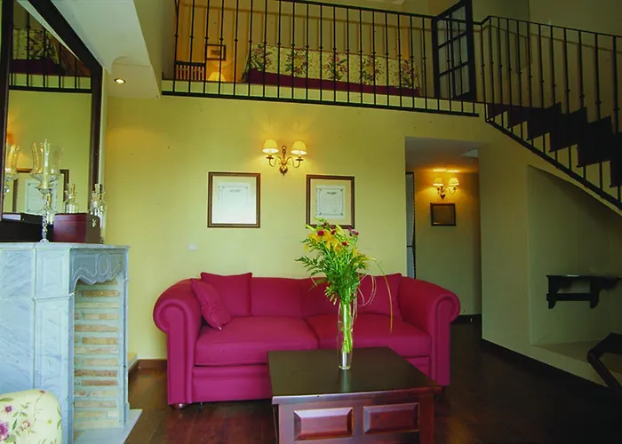 Hotel near College: Hotel Montelirio
