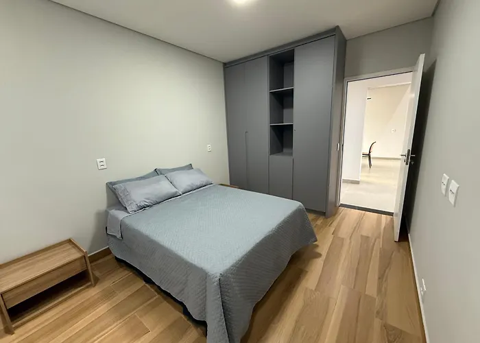 Casa Térrea com Piscina em um Resort Completo