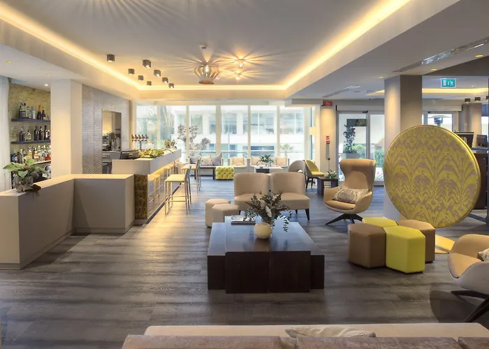 Hotel Ping Pong: Hotel Dory