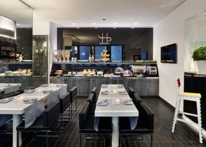 Hôtel 4 étoiles: Lhp Hotel Napoleon