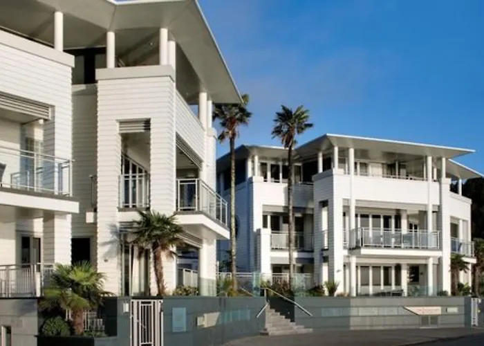 The Waterfront Suites - Heritage Collection