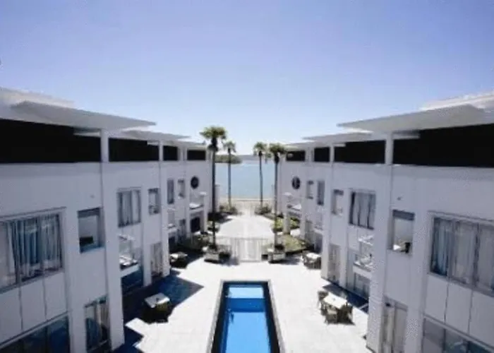 The Waterfront Suites - Heritage Collection