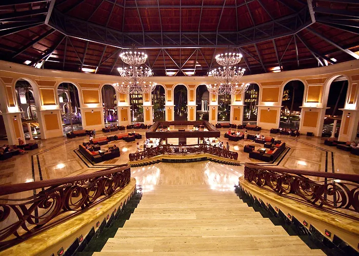 Kasino-Hotel: Majestic Elegance Punta Cana (Adults Only)