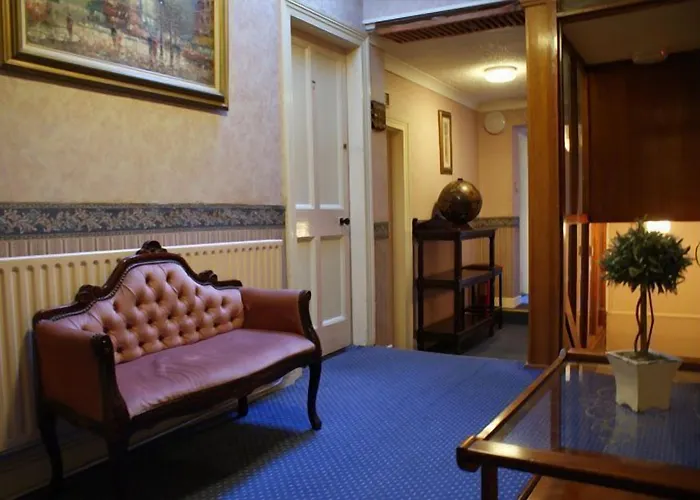 Wards Hotel