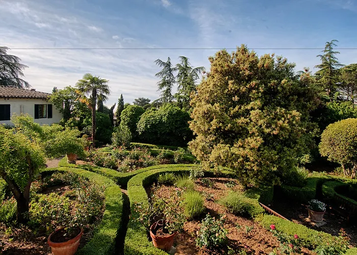 Villa Scacciapensieri Boutique Hotel