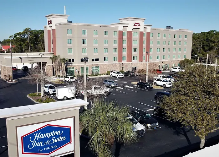 Luxury hotel only: Hampton Inn & Suites Jacksonville Beach Boulevard/Mayo Clinic