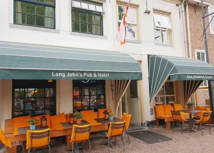 Goedkoop hotel: Long John'S Pub & Hotel