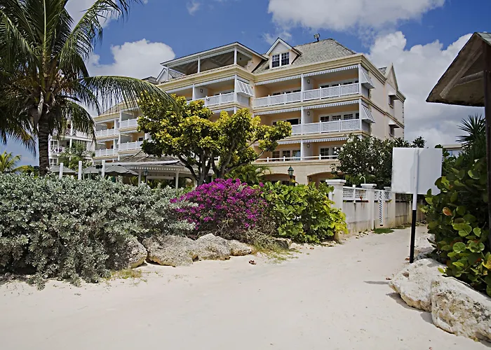 Romantic hotel: Coral Sands Beach Resort