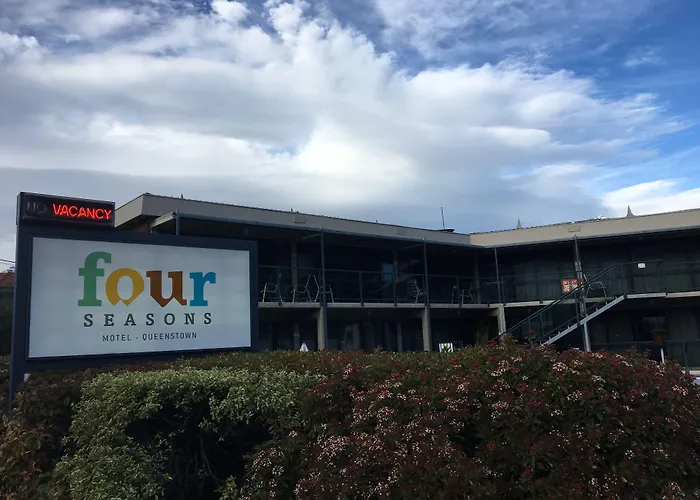 Four Seasons Motel