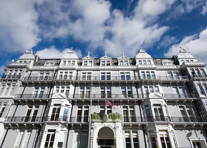Hotel near College: The Ampersand Hotel - Small Luxury Hotels Of The World