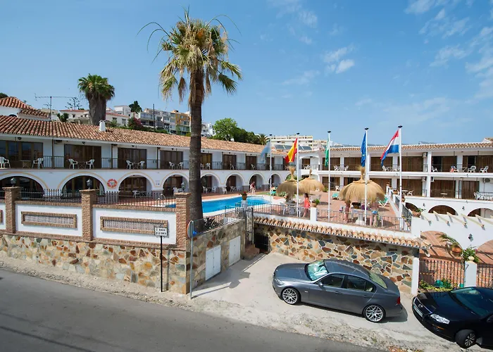 Hotel cerca del colegio: Apartamentos La Baranda