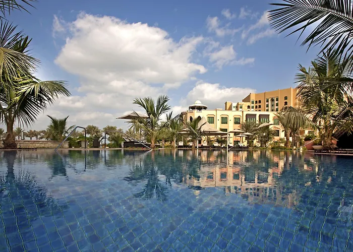 Apart hotel: Shangri-La Hotel Apartments Qaryat Al Beri