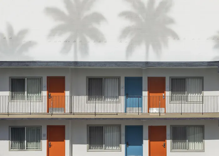 Motel: The Sojourn Los Angeles - Sherman Oaks