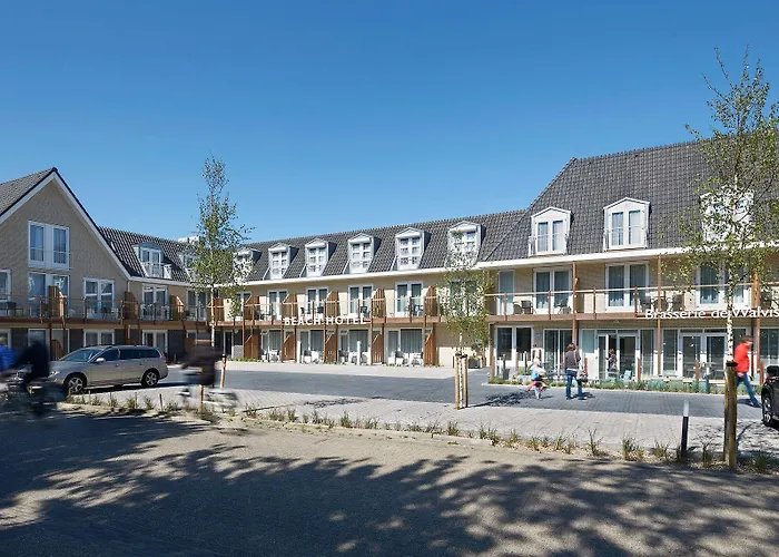 Beach Hotel I Kloeg Collection