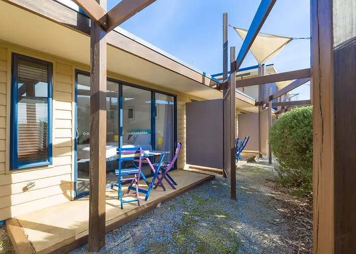 Hotels With Four Stars Sandpiper Apollo Bay