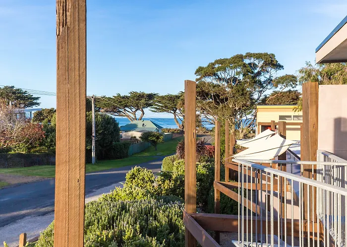 Hotels With Four Stars Sandpiper Apollo Bay