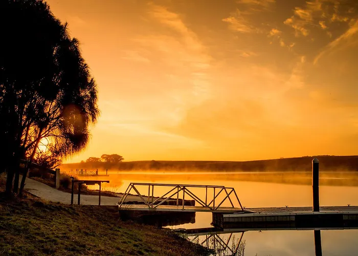 Nrma Warrnambool Riverside Holiday Park