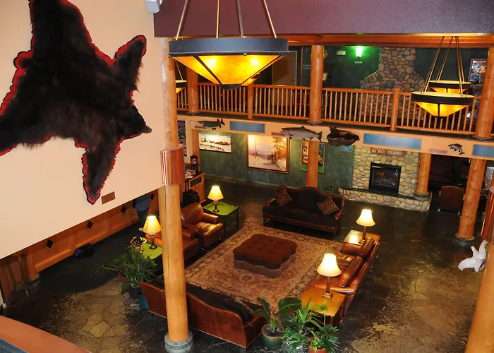 Pike'S Waterfront Lodge