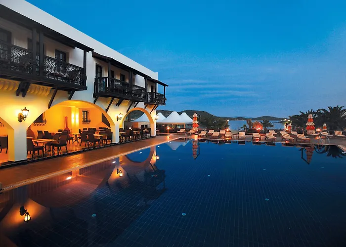 Costa Bitezhan Beach Hotel