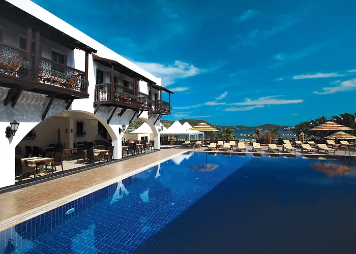 Costa Bitezhan Beach Hotel