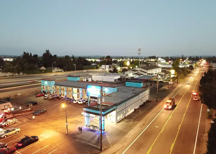 Motels Holiday Lodge - Salem, Or