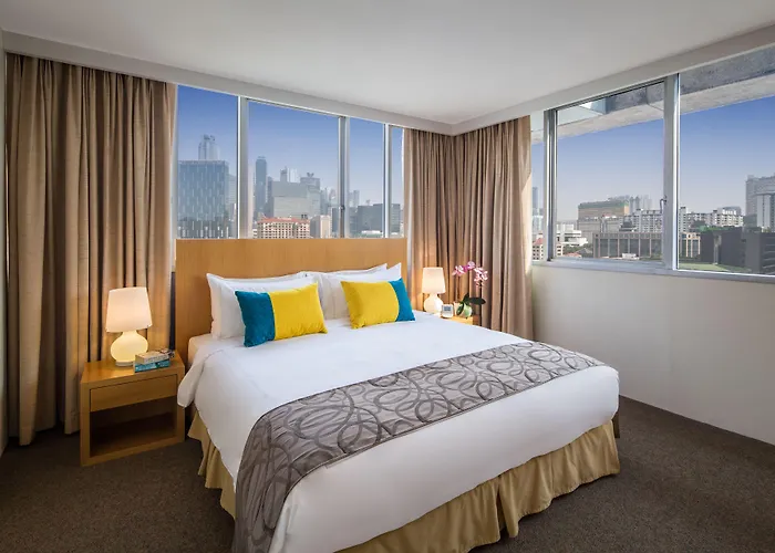 Hotel with pool: Park Avenue Clemenceau