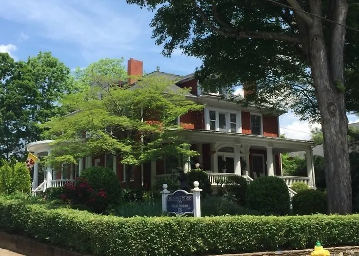 Bed and Breakfast Chestnut Street Inn B&B