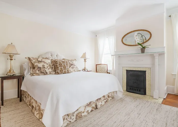 Bed and Breakfast Chestnut Street Inn B&B