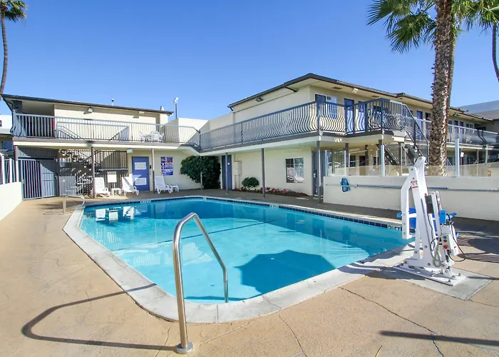 Motel 6 , Ca Airport Harbor