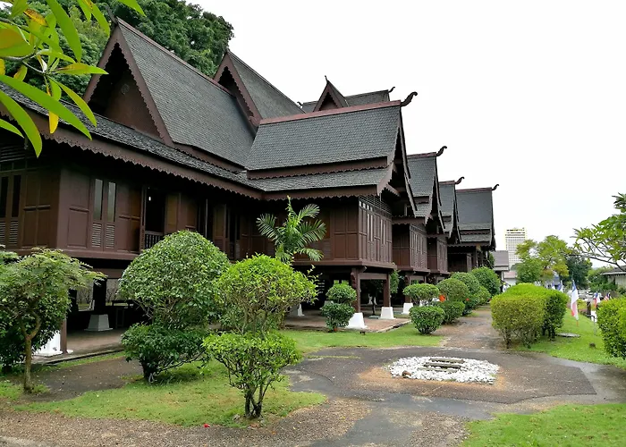 The Shore Hotel & Residences