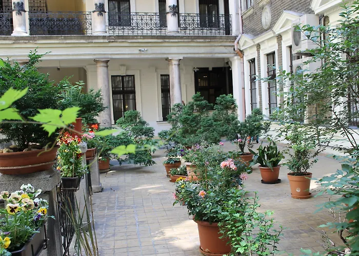 Omega Guesthouse