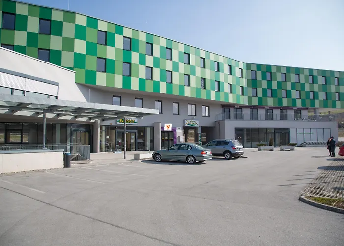 7 Days Premium Salzburg-Urstein