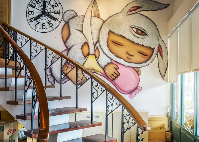 Hostel: The Posh Phayathai