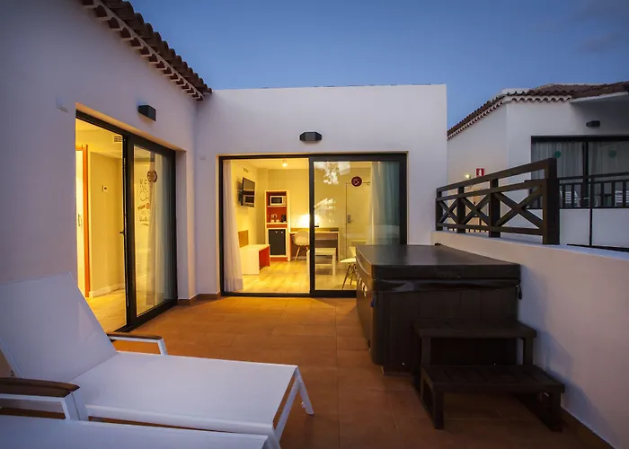 Pet Friendly hotel: Vanilla Garden Boutique Hotel - Adults Only