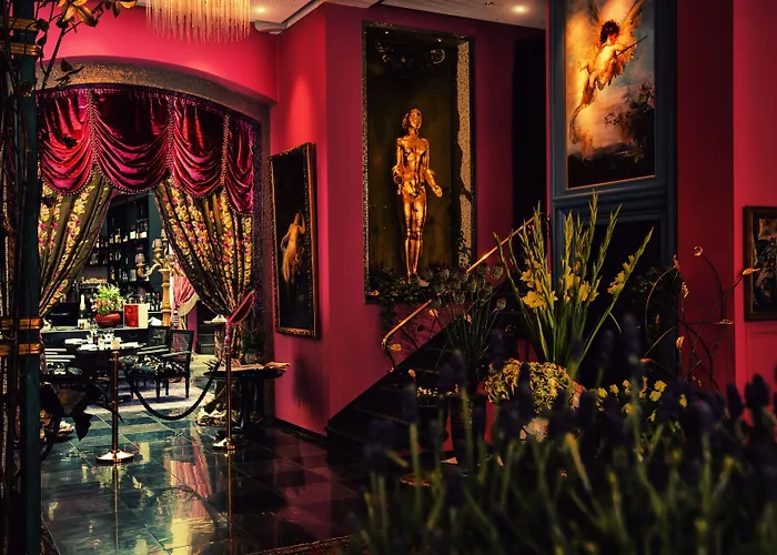 Dorsia Hotel & Restaurant