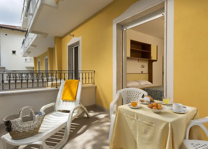 Hotel Jacuzzi: Hotel Cannes - in pieno centro