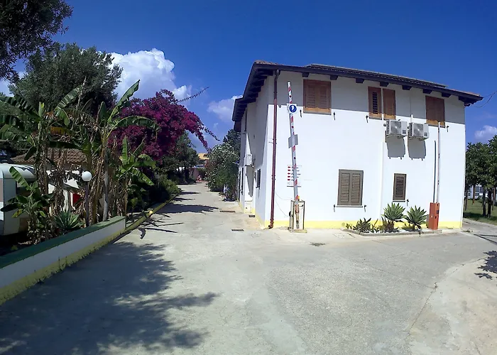 Villaggio Camping La Scogliera